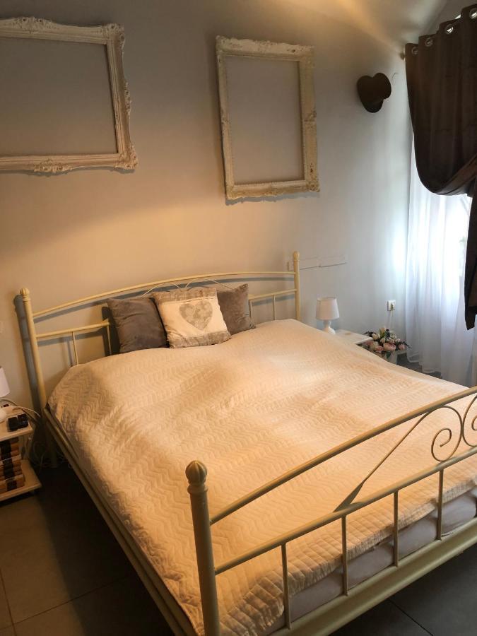 Godot Apartman Miskolc Exterior foto